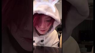 Download lagu 🤍 Luhan listened to EXO • The First Snow with everyone on Douyin Live today~ SO HAPPY!😭❤️#Luhan#EXO mp3