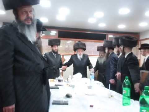 Neilas Hachag Shavuos 5777 In Kapishnitz