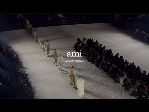 Ami Women’s & Men’s Fall-Winter 2023 Fashion Show