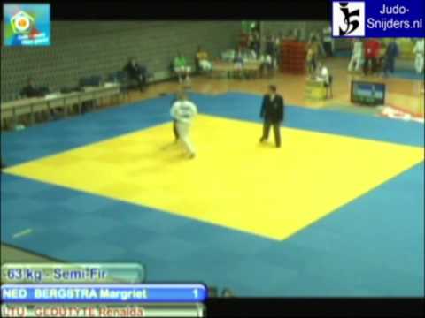Judo 2009 Koper: Bergstra (NED) - Gedutyte (LTU) [-63kg].