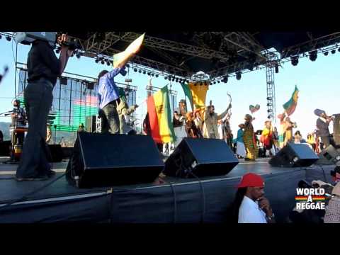 Sizzla Kalonji Live at Rebel Salute 2013 - Jamaica (PT.1)