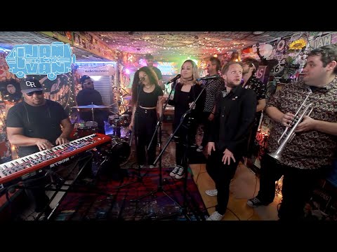 THE NIGHTOWLS - "Laybackwittit" (Live at JITV HQ in Los Angeles, CA 2018) #JAMINTHEVAN