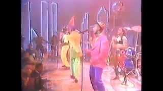 Soul Train 1990&#39; Performance - Tony! Toni! Toné - Feels Good!