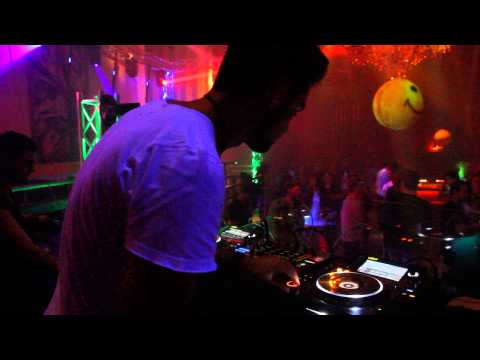 Timo$ @ SunsetNo1 | Hard Rock Sofa & Bruno Mars - Locked Out Of Rasputin (Mikael Weermets Bootleg)