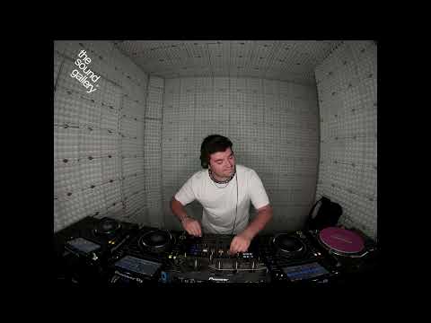 Adiel Mora (Moan / Viva Music) -  Minimal Deep Tech Set