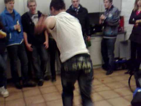 jumpstyle on angerfist-megamix comments and backfeed post pls