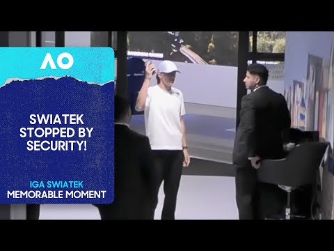Iga Swiatek Stopped by Security on Her Way to the Gym! | Australian Open 2026