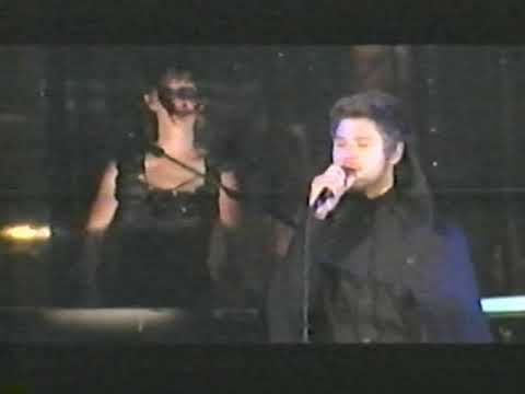 Pierre Lapointe en concert dans la forêt des mal aimés avec l'Orchestre Métropolitain du Grand Mo