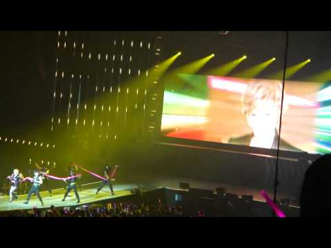 111210 SNSD Concert Day 2 in Singapore (1,2,3) SUNNY