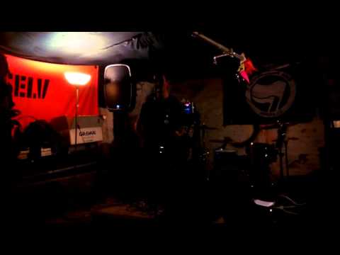 Hledání - Hledání - Procházky stokou + Tak vítej (Oslo - Club 37)