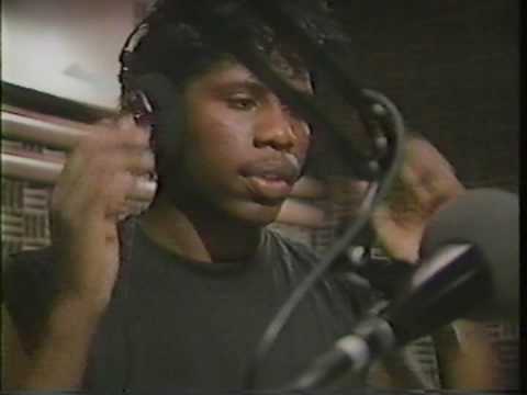 (RadioTapes.com) KMOJ-FM 1987 KARE-TV Report - Minneapolis / St. Paul, Minnesota (89.9 FM)