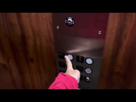 Shaft light left on elevator @ Days Inn, Mt Vernon, IL