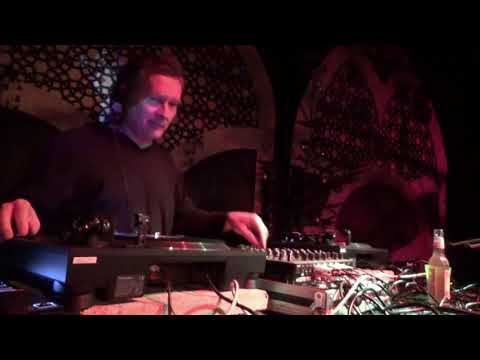 Dj Jauche at " SOS / U-Ground  - December 2019