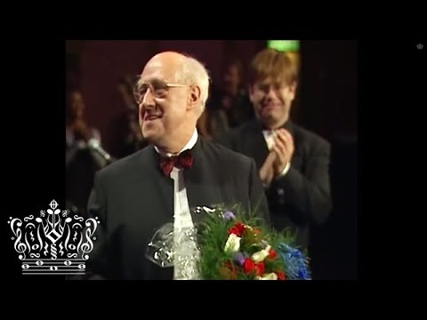 Mstislav Rostropovich receives the Polar Music Prize 1995