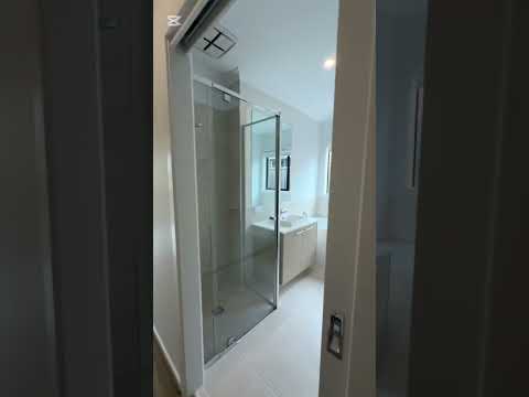 1 Arya Road, Charlemont, VIC 3217, 4 Kuwarto, 2 Banyo, House