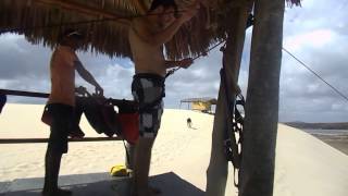 preview picture of video 'Tirolesa, Dunas da praia de Cumbuco- Fortaleza'