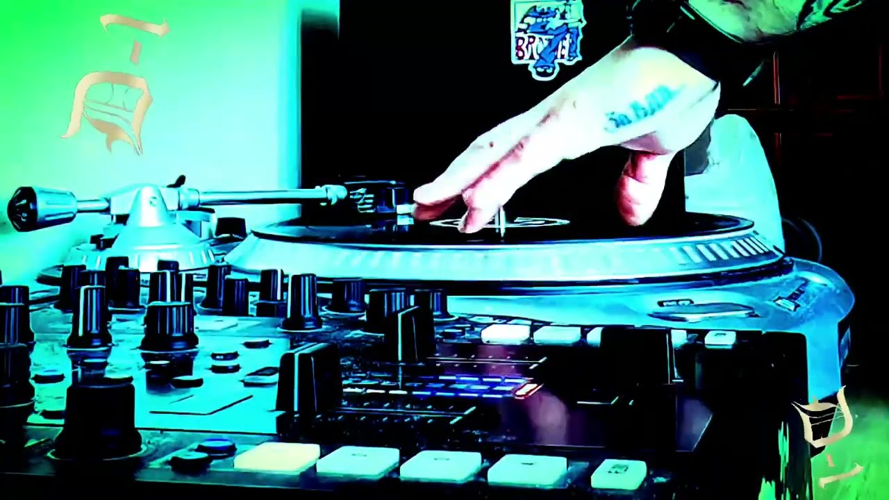 Scratch training by D1