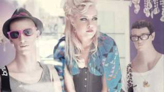 JESSIE AND THE TOYBOYS - KEY TO THE CITY (With Lyrics)