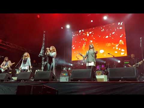 Chantoozies - Love The One You're With