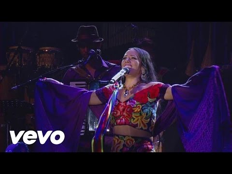 “ Cucurrucucú Paloma” Con Lila Downs