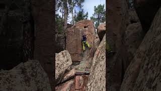 Video thumbnail de Fisura del Palan, 6a. Albarracín