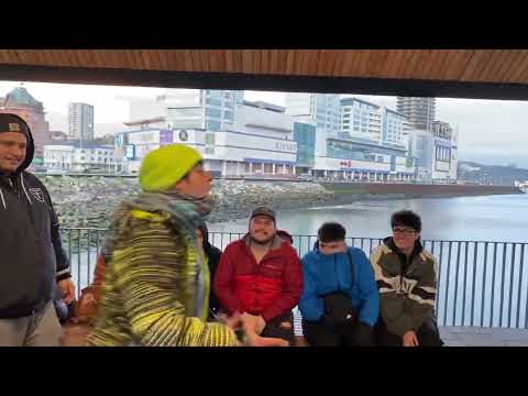 AMEBU VS KRIS SKINNY / CUARTOS