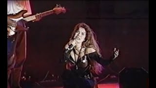Gloria Trevi - 'Siempre a Mí' (En Vivo desde Ecuador 1994)