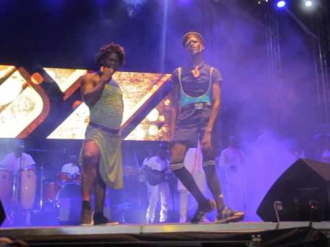 King Kong & Manala Performing Mariaroza at [Mbilo Mbilo Concert]