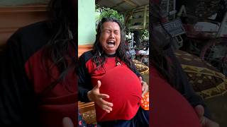 Download lagu BALLOON BLOWING COMPETITION LEAD TO A BIG STOMACH mp3