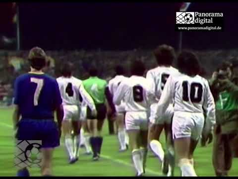 Was für eine Stimmung! Einlauf FC Carl Zeiss Jena und FC Valencia im EC der Pokalsieger 1980/81