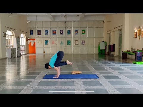 Sivananda 90-minute Basic Yoga Class with Prahladaji, 2023 | Sivananda Yogalife