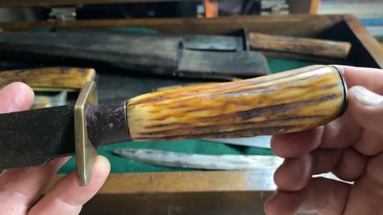 Primitive American Bowie Knives. A Quick Look. 