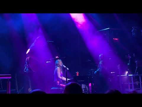 Mistaken Identity- Delta Goodrem - Dublin 29/08/23