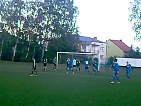 mecz pucharowy Przebój II Wolbrom   Piliczanka Pilica gol Kurpiasa