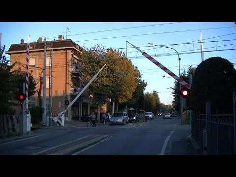 Spoorwegovergang Sassuolo (I) // Railroad crossing // Passaggio a livello