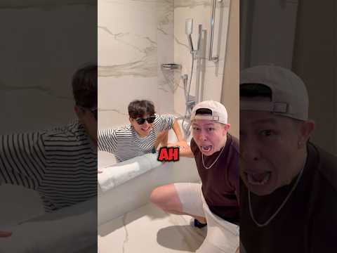 SURPRISING YOUTUBERS WITH THEIR FAVORITE YOUTUBER 😂❤️ #trolling #roblox #funny #memes
