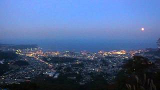 preview picture of video '夕暮れの小樽を一望。天狗山山頂からです。(Otaru city night view from tengu mountian)　：　バリ雑貨プラタルッソ札幌'