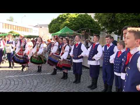 Horácko zpívá a tančí - sobota dop. před radnicí.