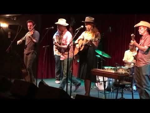 Caleb Klauder Country Band featuring Reeb Willms