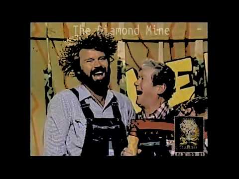 Glen Campbell Hee Haw 1984 The Cornfield & "Pfft! You Was Gone!" w Roy Acuff