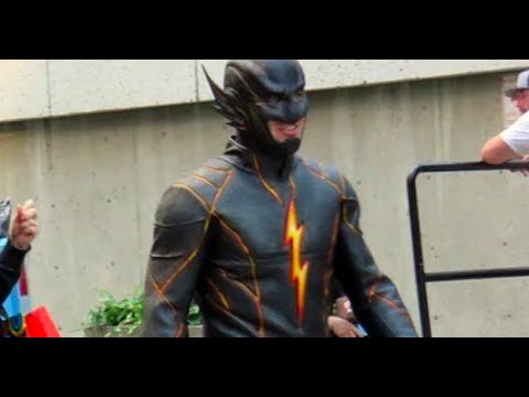 Robbie's Reviews - The Flash Season 3 first look