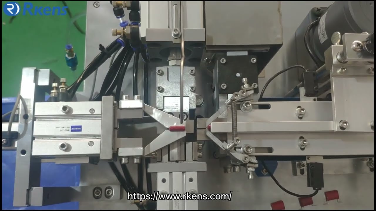 RS-901K Automatic capacitor lead forming machine cut & bend  90 degrees to different direction