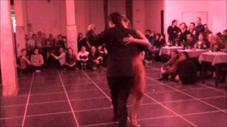 ELLI KARADIMOU Y GABRIEL MARINA BAILANDO EL TANGO LA BRUJA EN FLOREAL MILONGA