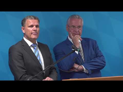 Bilanz über Abschiebungen und Rückführungen von Thomas Hampel