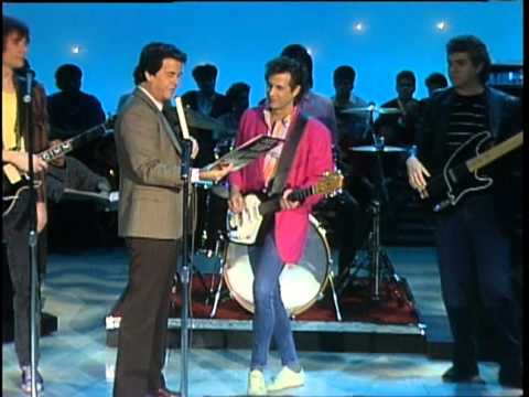 Dick Clark Interviews Greg Kihn Band - American Bandstand 1985