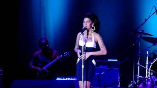 Amy Winehouse - &quot;Boulevard of Broken Dreams&quot; (cover) HD @ Arena Anhembi, São Paulo, Brazil