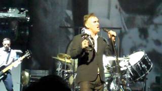 morrissey - boy racer  live in perth 15.6.2011.MP4