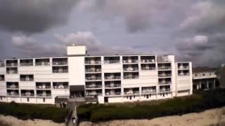 preview picture of video 'AR.Drone 2.0 Clam day over the Beach - video 2'