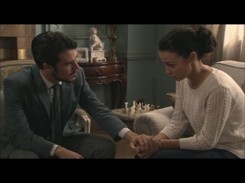 Amar C493 -  Jorge intenta consolar a Laura