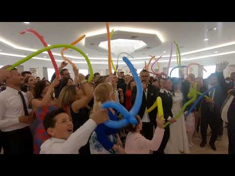Novità Ingresso Sposi con Animazione Travolgente e Palloncini Colorati - Francesco Barattucci -